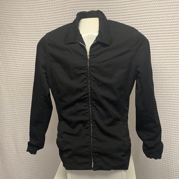 Gap Ladies A-Line FullZip Black Jacket in Size 8. Hip length. - Picture 1 of 9